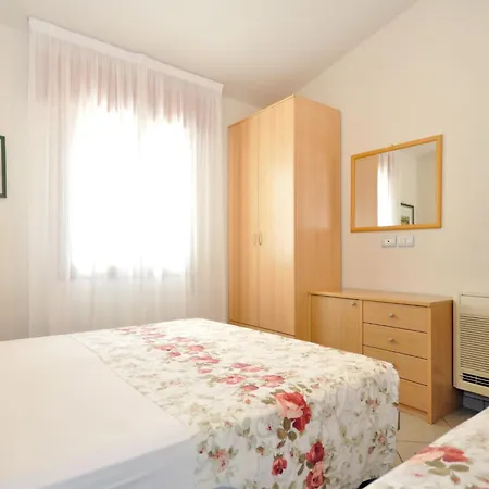 Apartamento Villaggio Delfino-7 By Interhome
